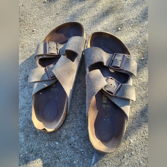 Birkenstock Arizona Taupe Suede Leather Buckle Sandals Sz L7 M6 - Picture 1 of 14